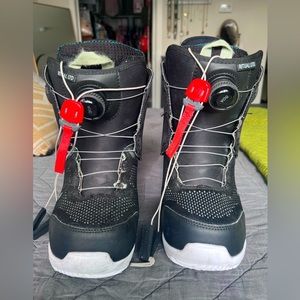Women’s Burton Ritual LTD Boa size 8.5 snowboard boots